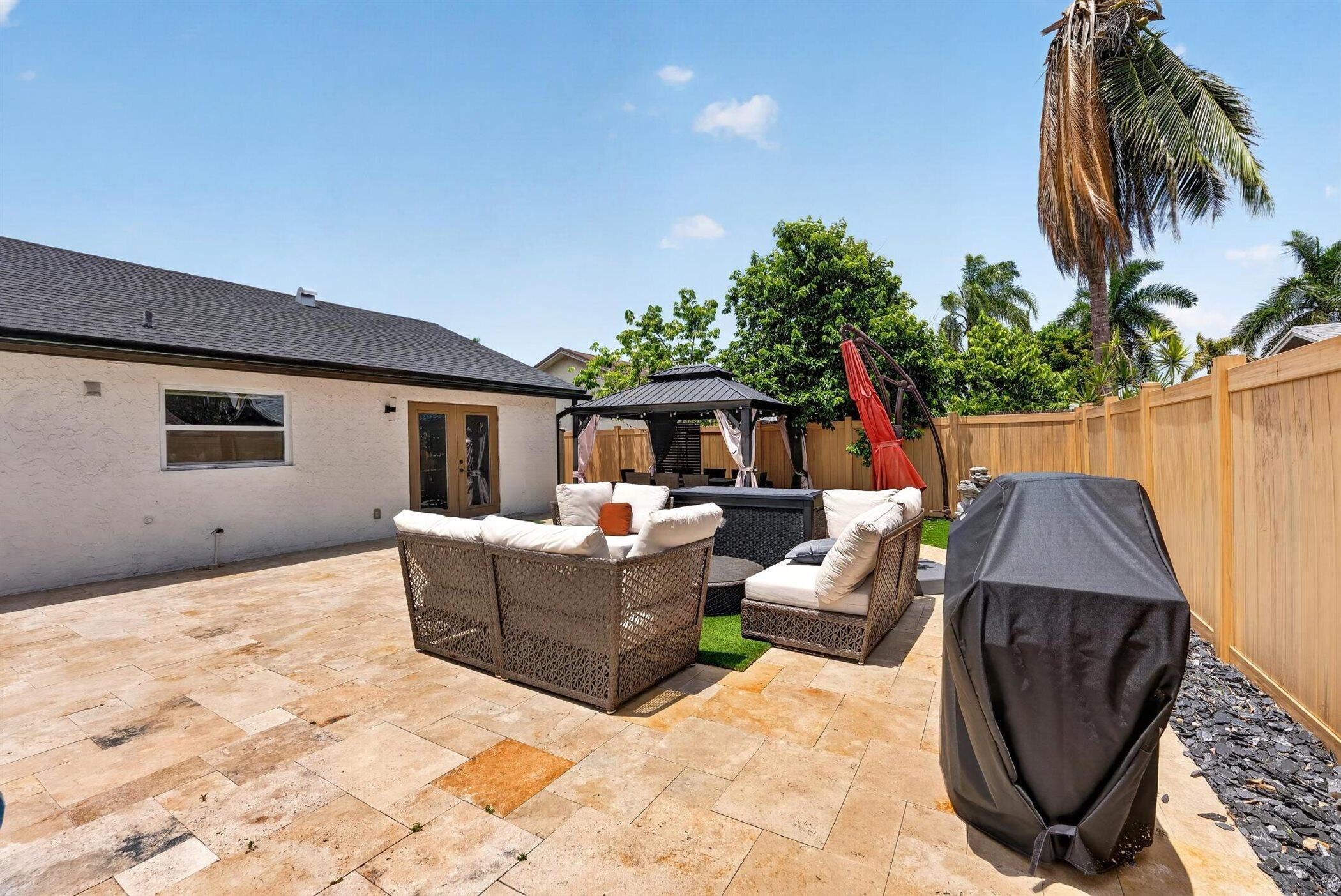8131 NW 44TH Court