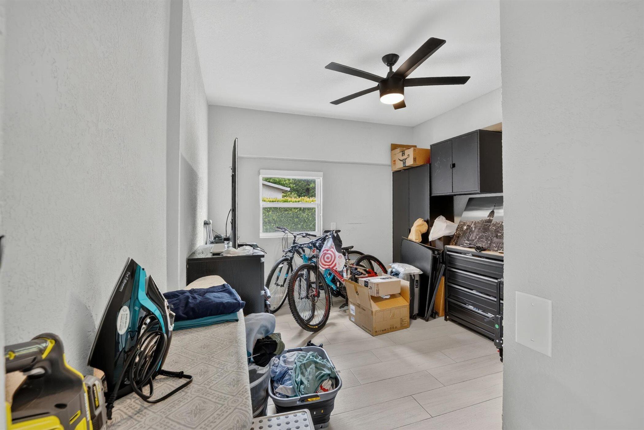 8131 NW 44TH Court