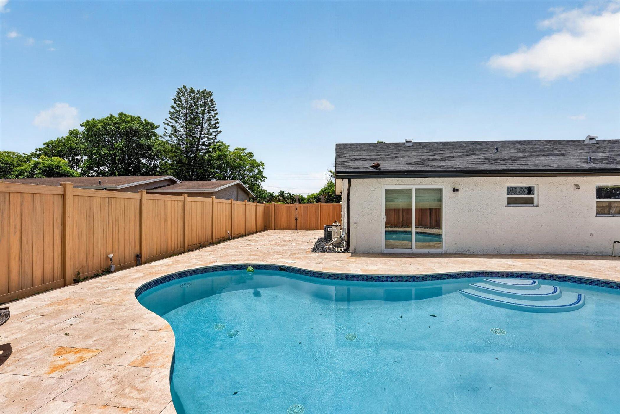 8131 NW 44TH Court