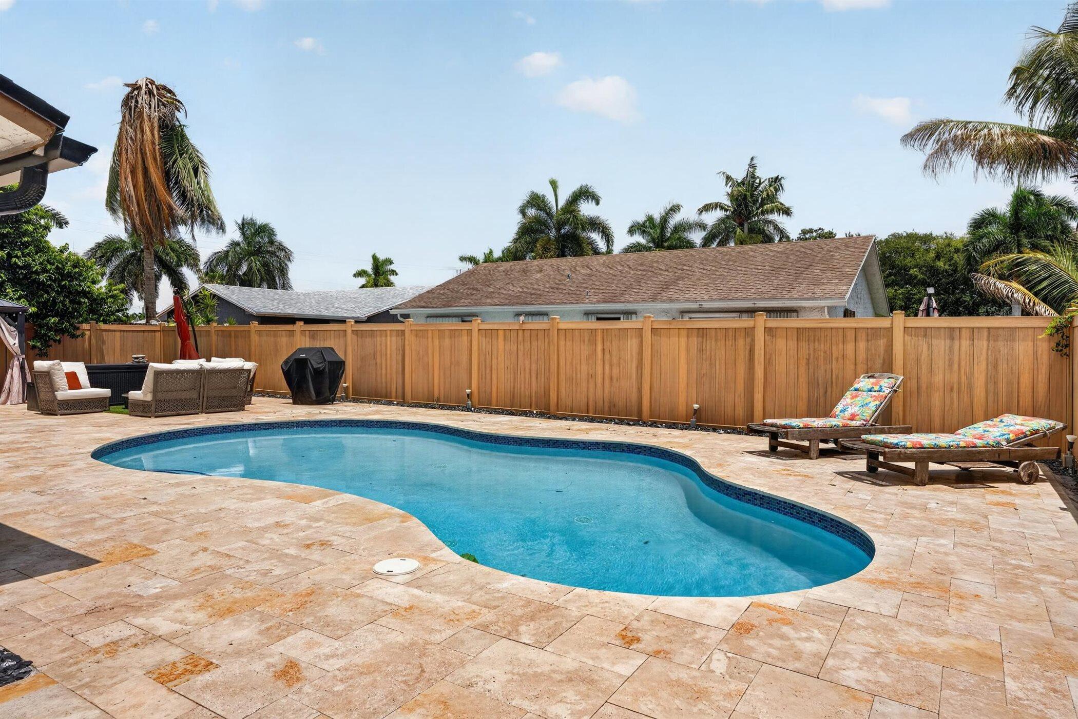 8131 NW 44TH Court