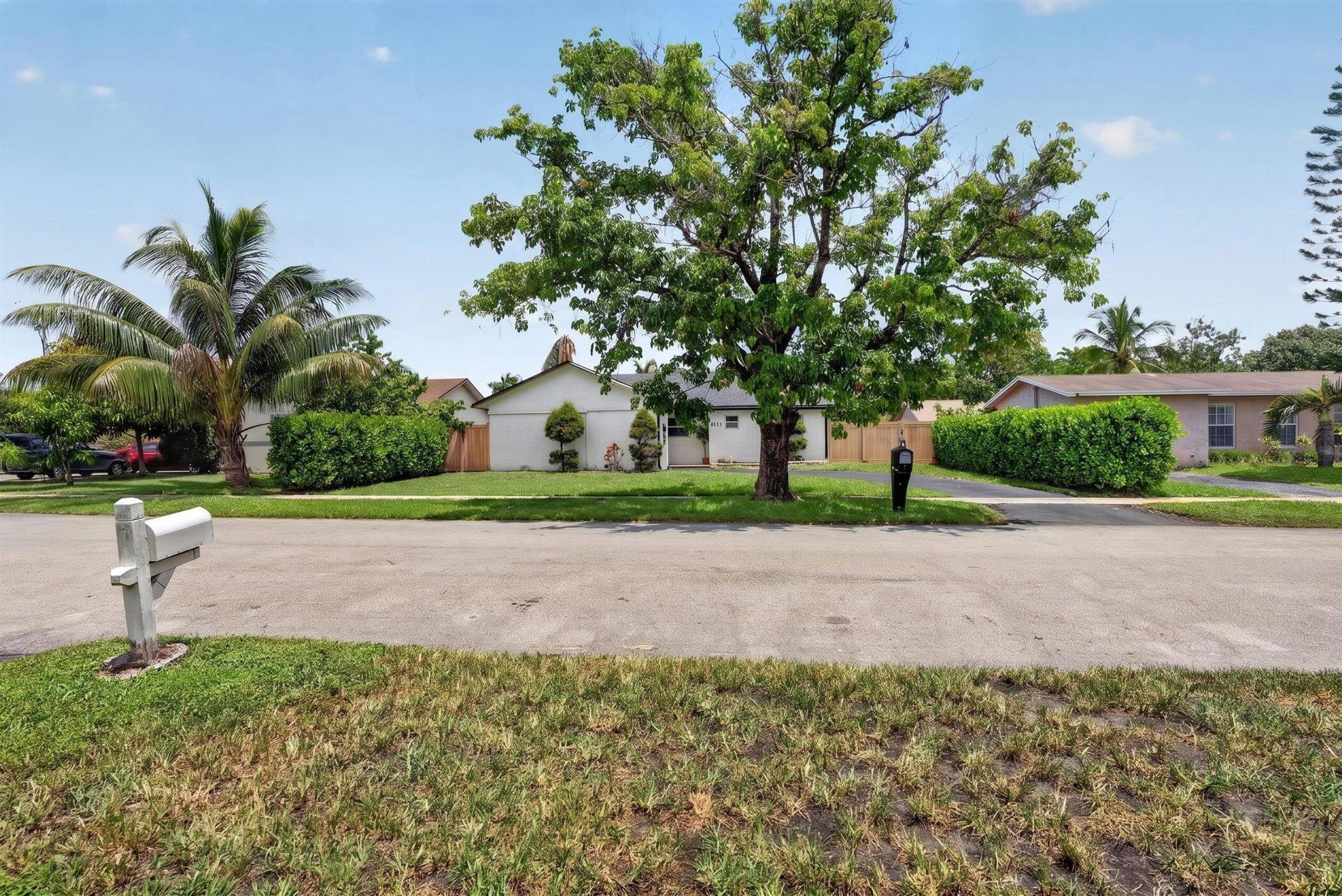 8131 NW 44TH Court