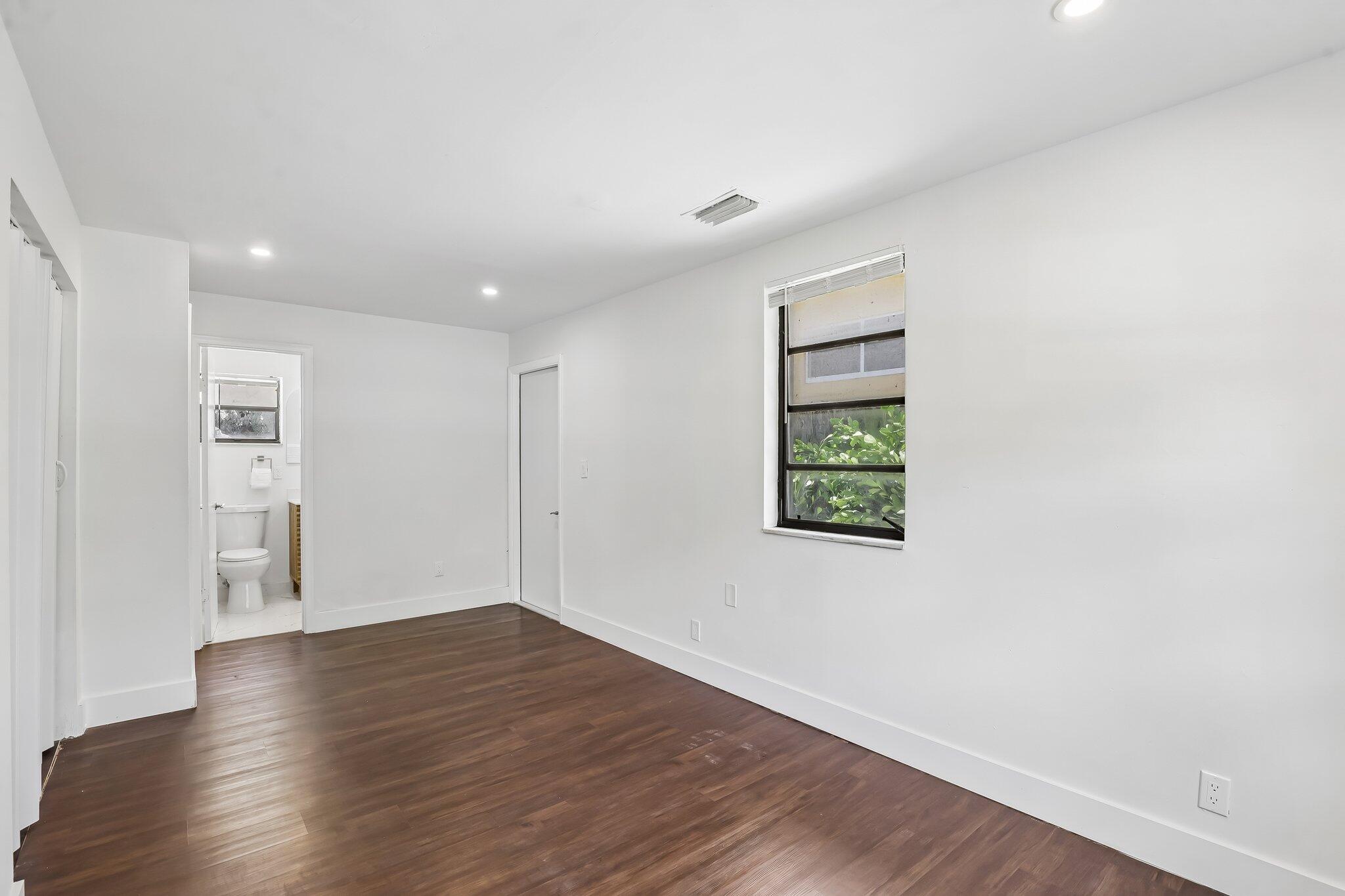 1040 NW 149TH Street