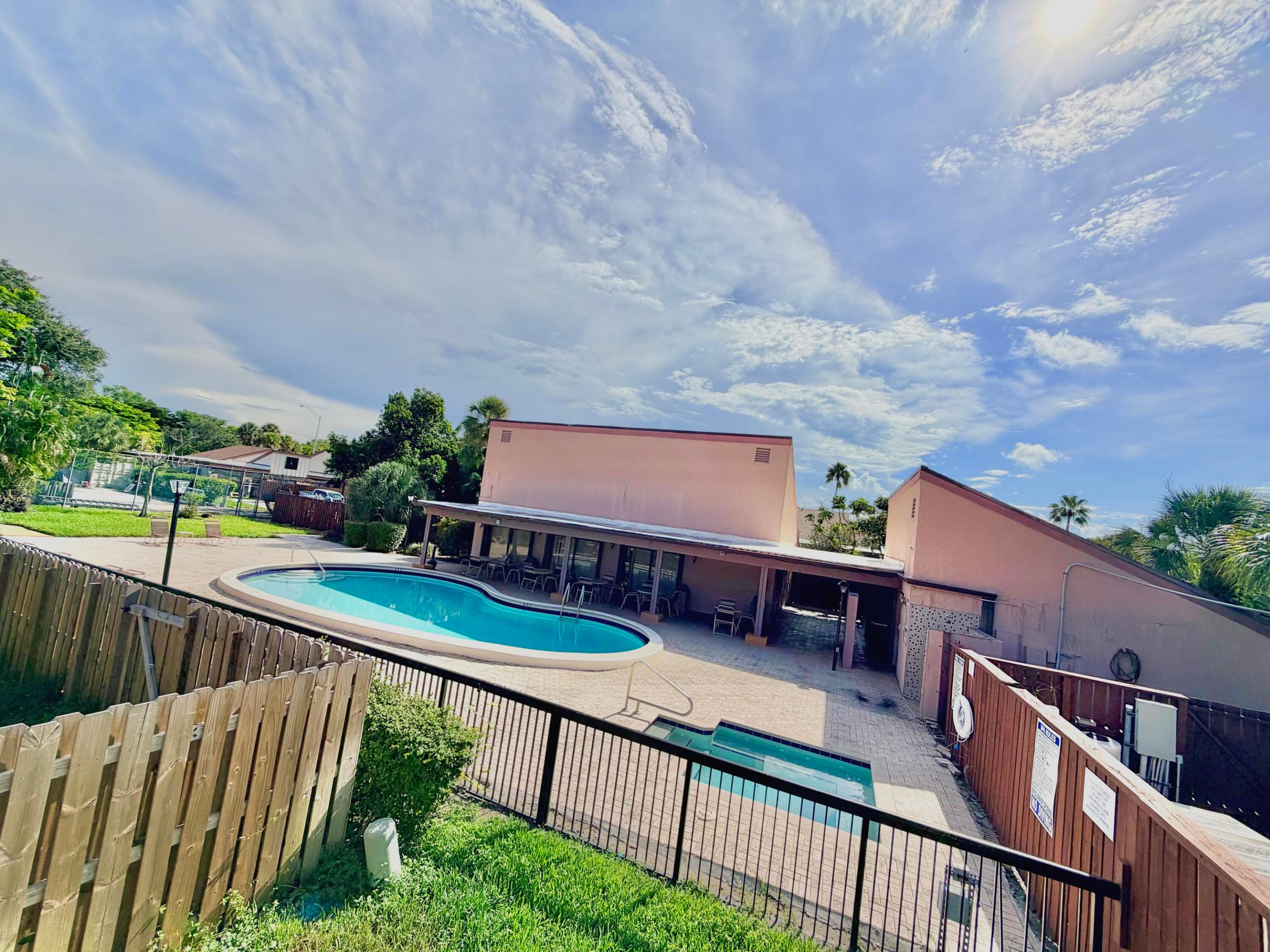 1720 NW 73rd Avenue