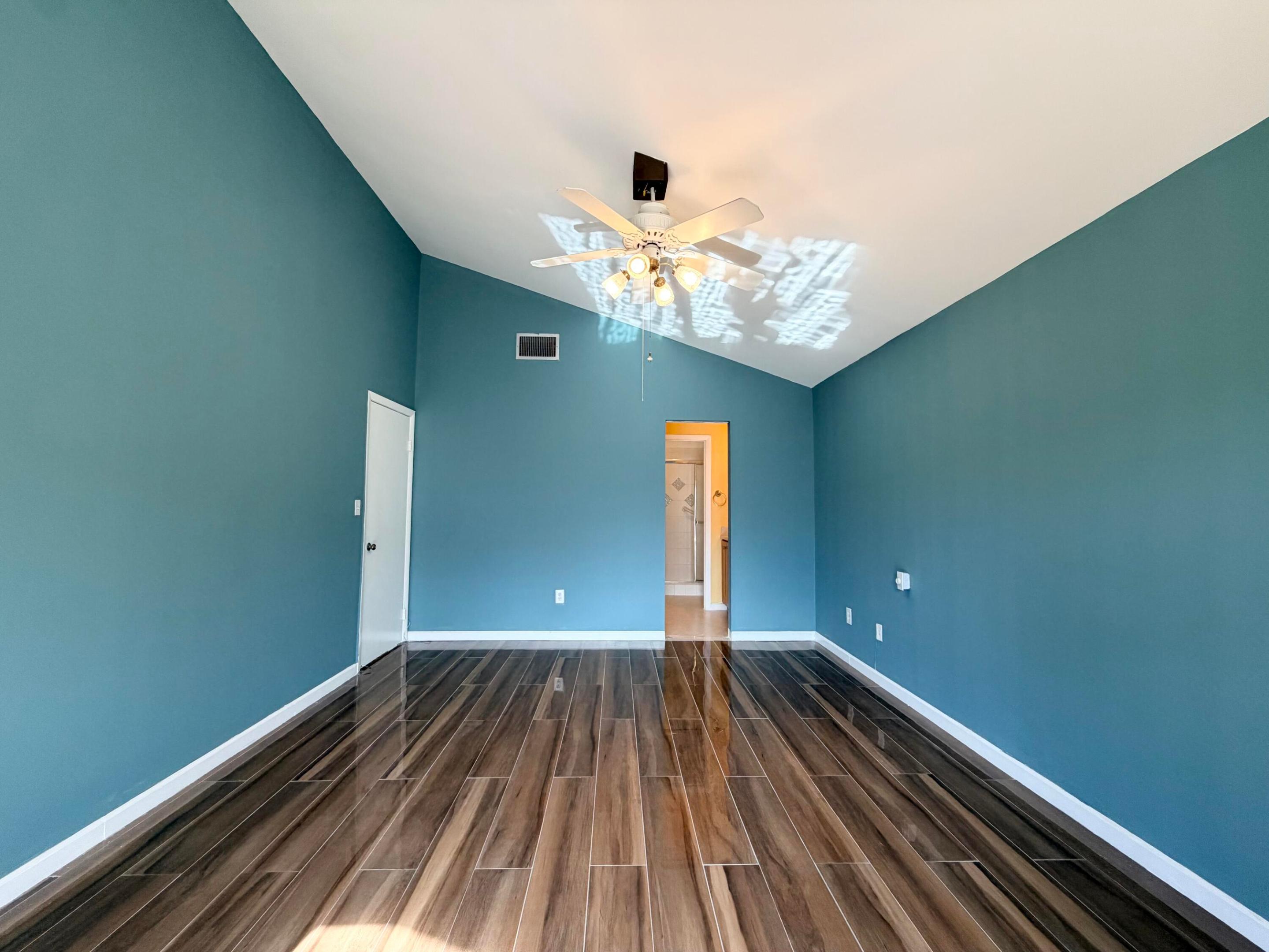 1720 NW 73rd Avenue