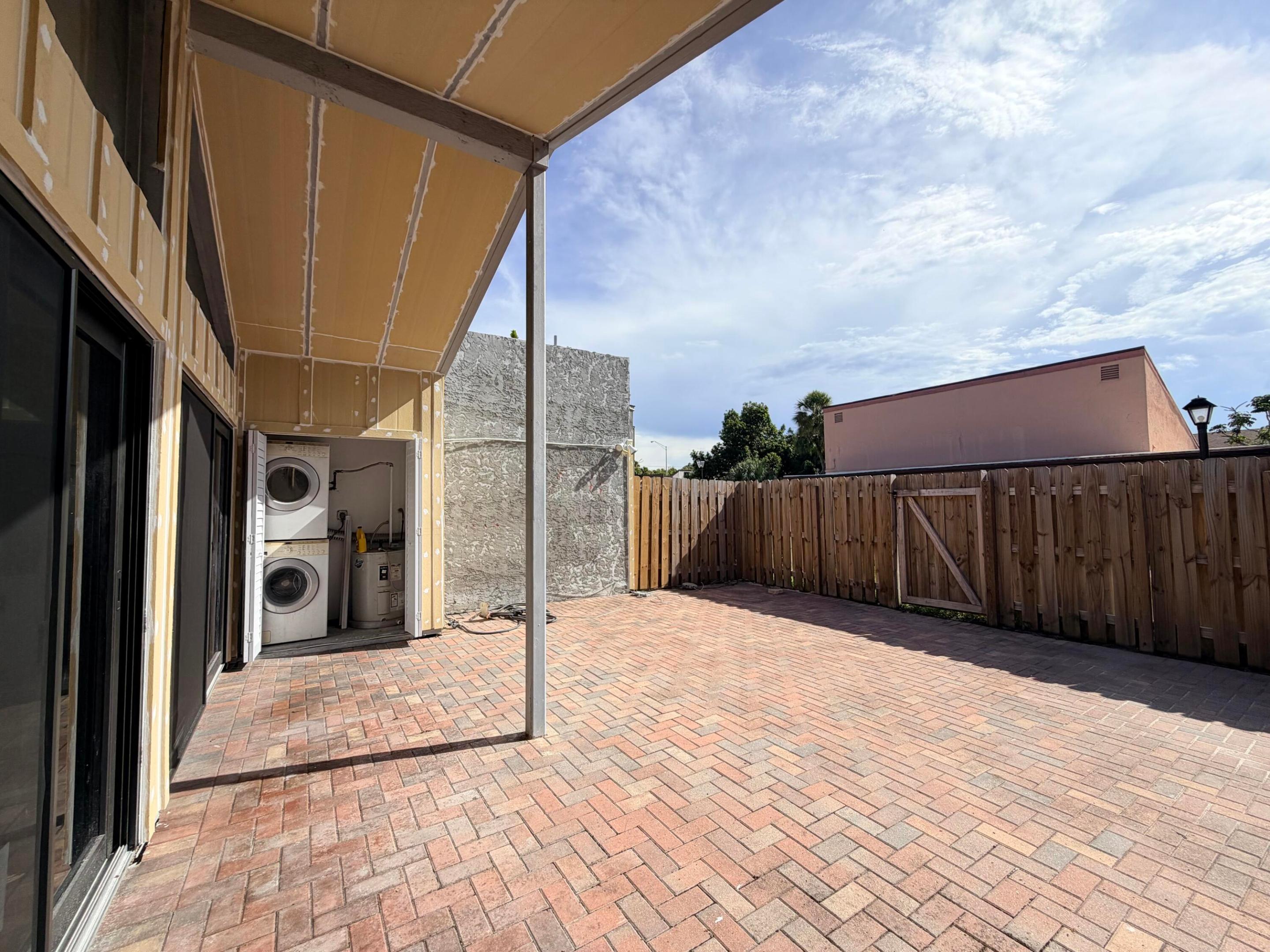 1720 NW 73rd Avenue