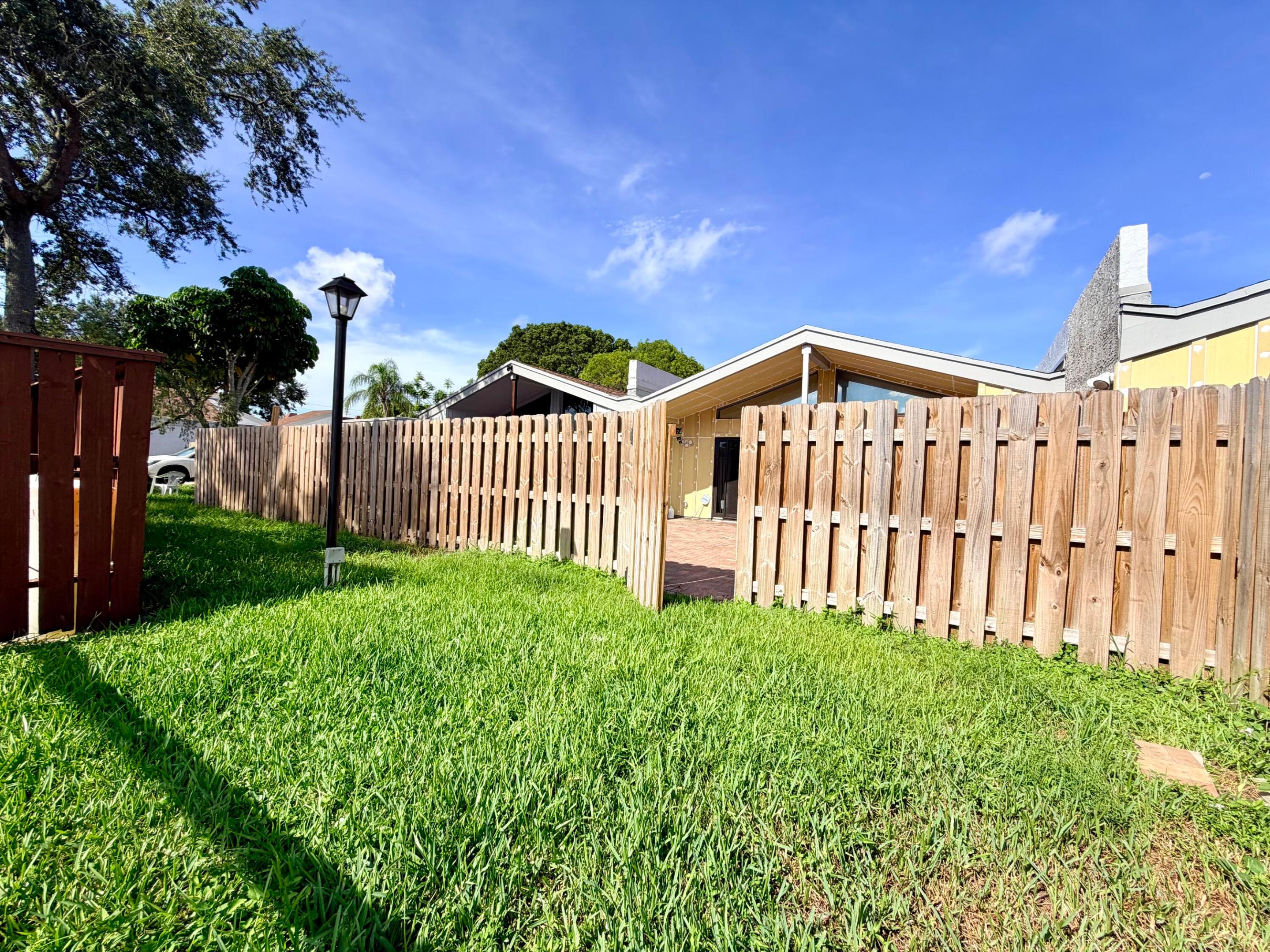 1720 NW 73rd Avenue