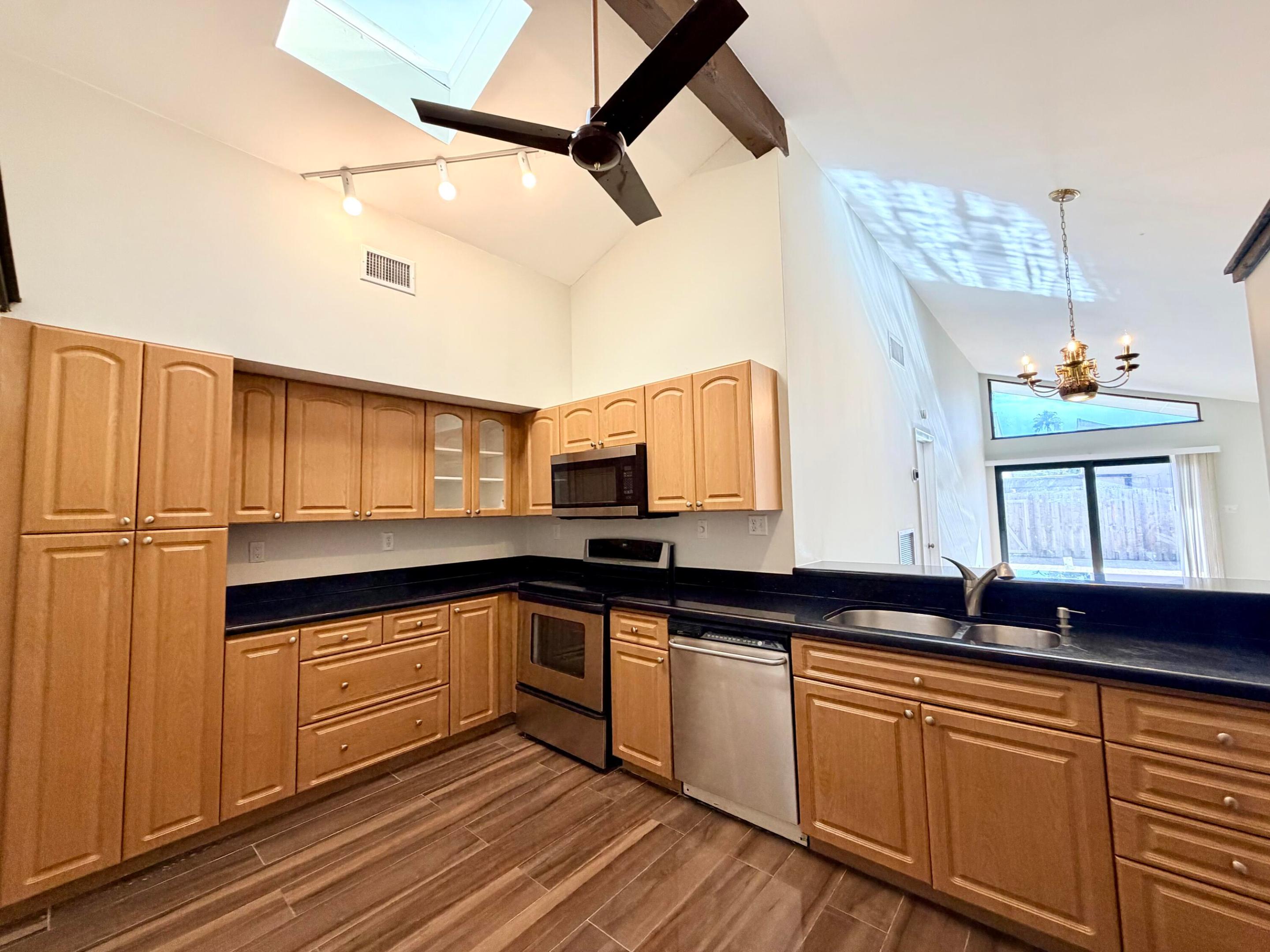 1720 NW 73rd Avenue