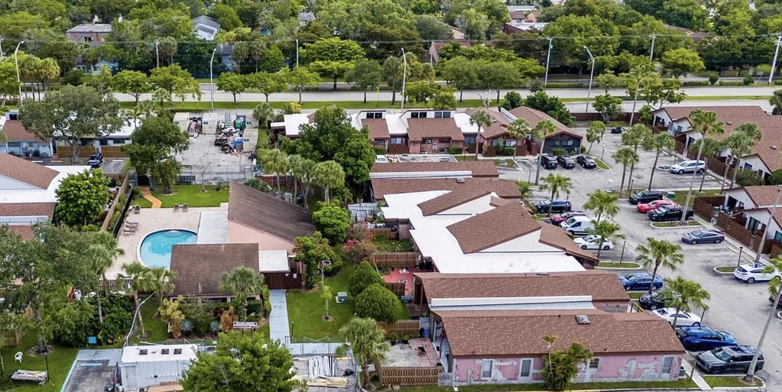 1720 NW 73rd Avenue
