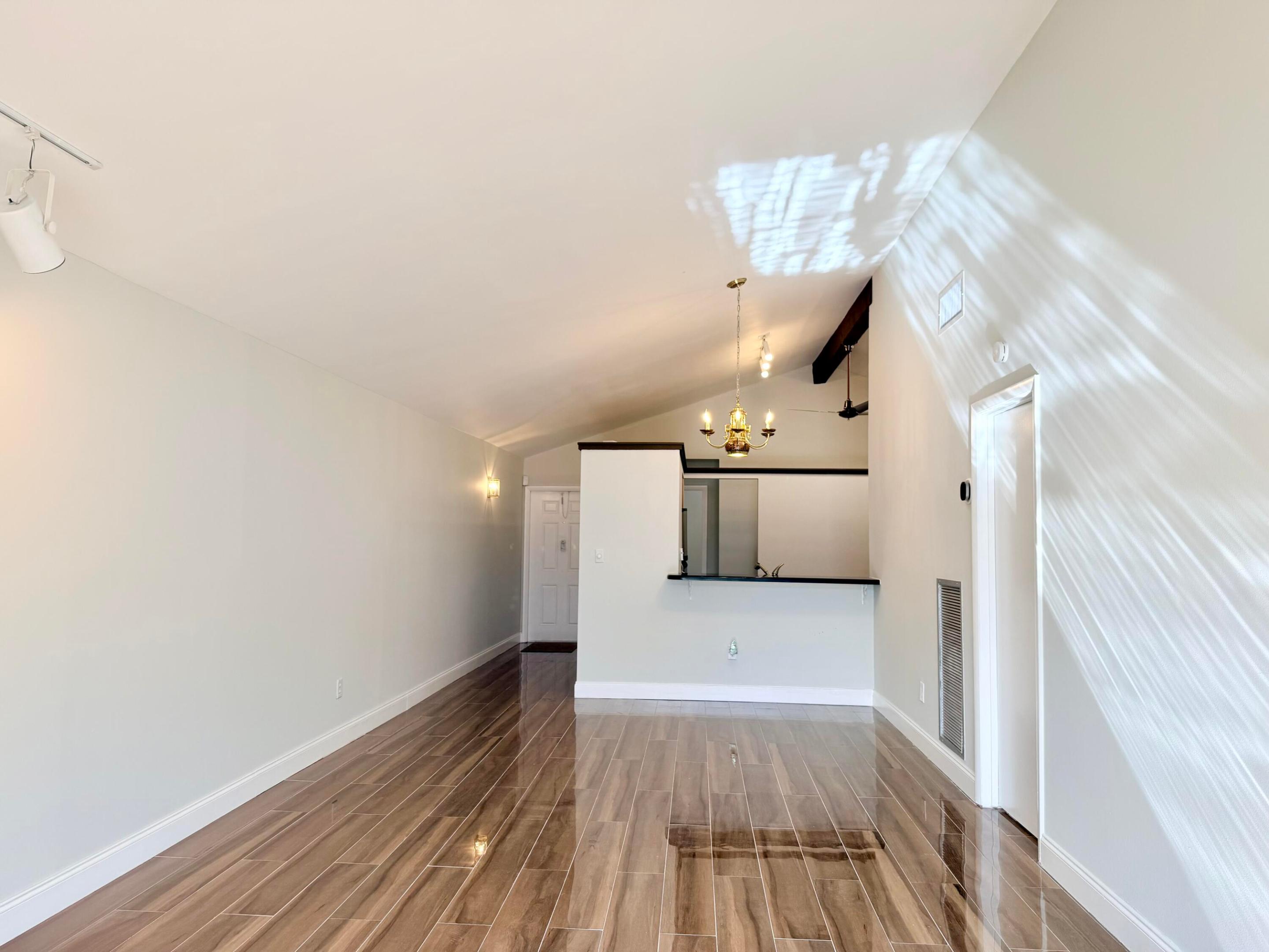 1720 NW 73rd Avenue