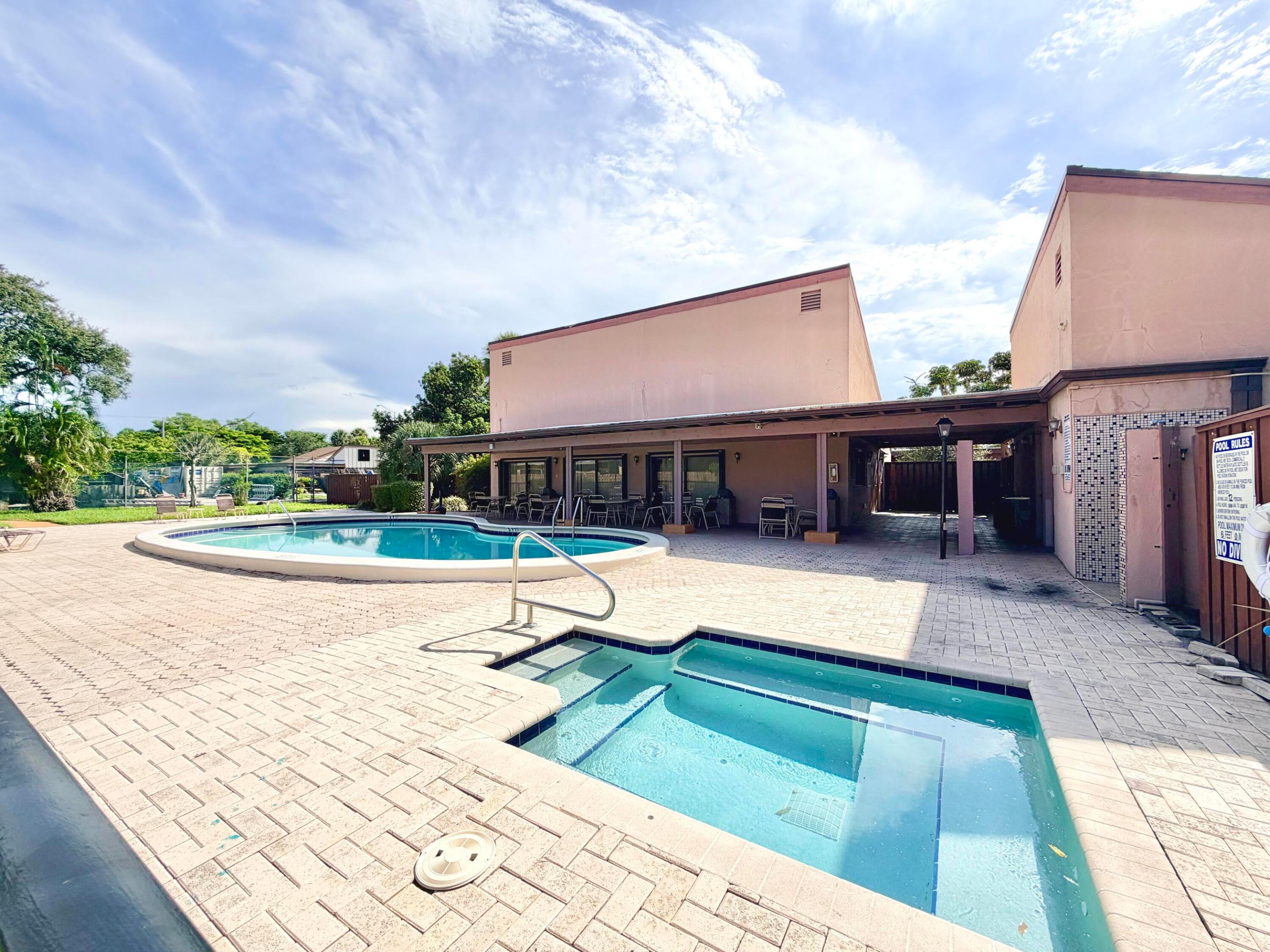 1720 NW 73rd Avenue