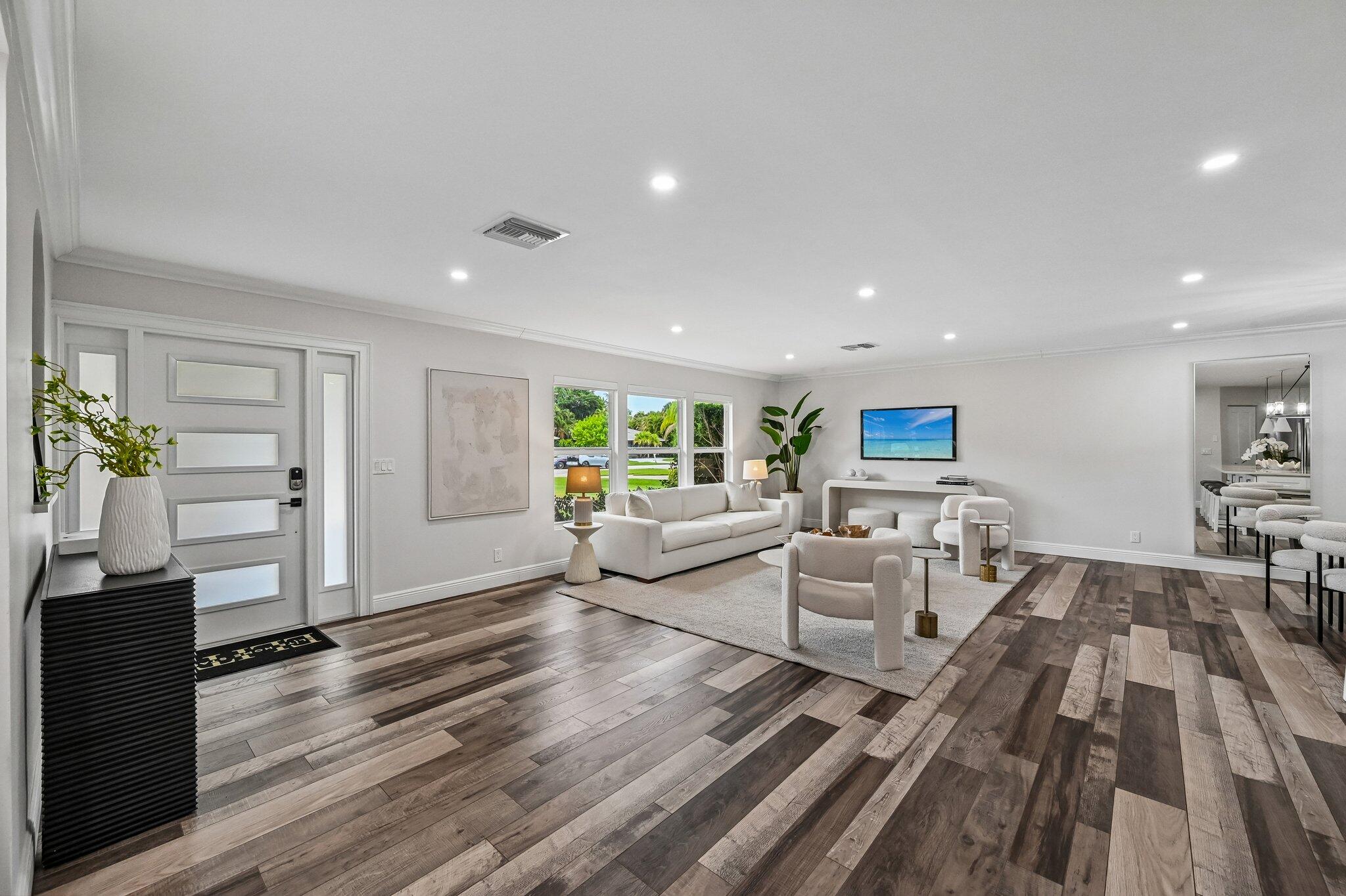 2610 Sun Cove Lane