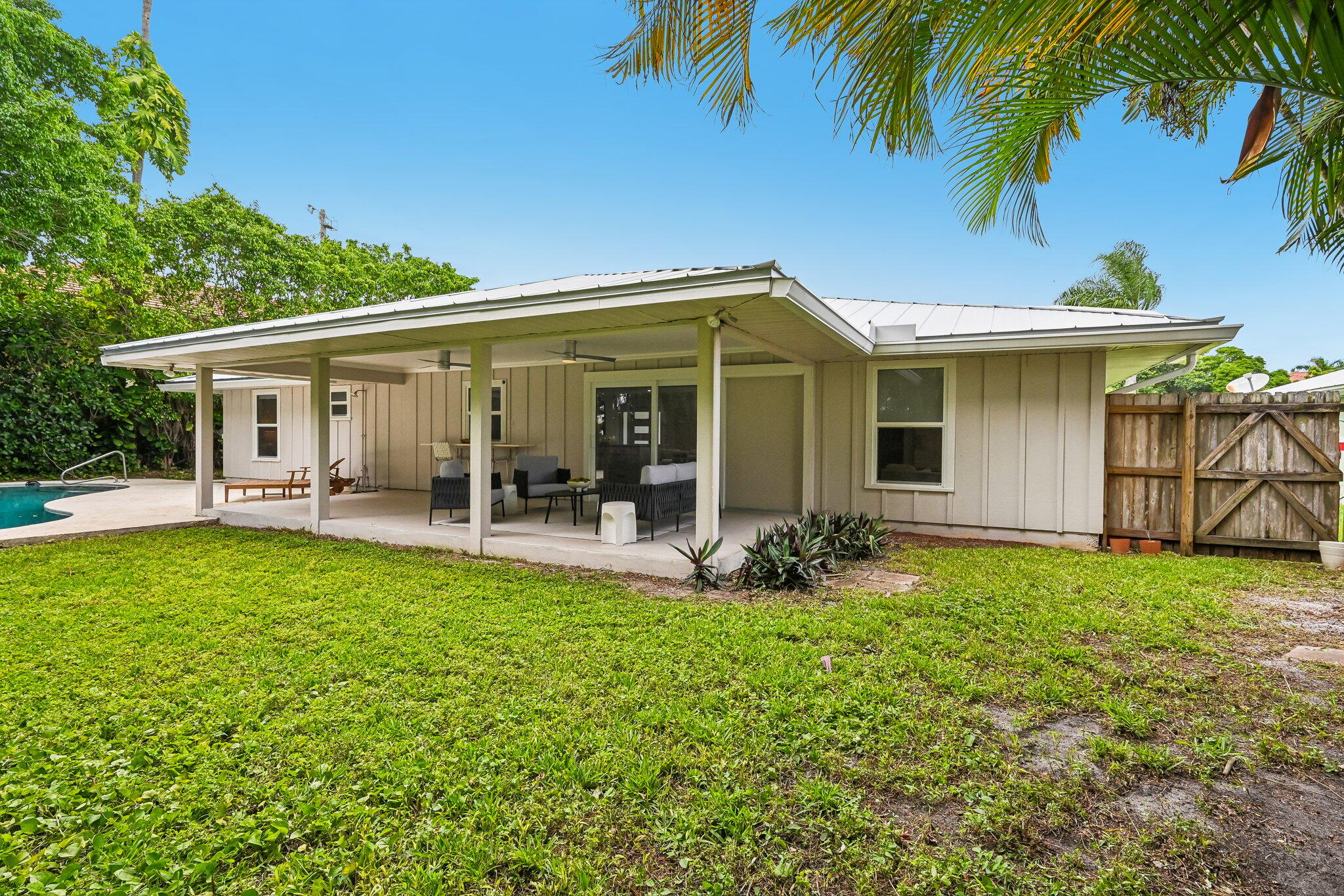 2610 Sun Cove Lane