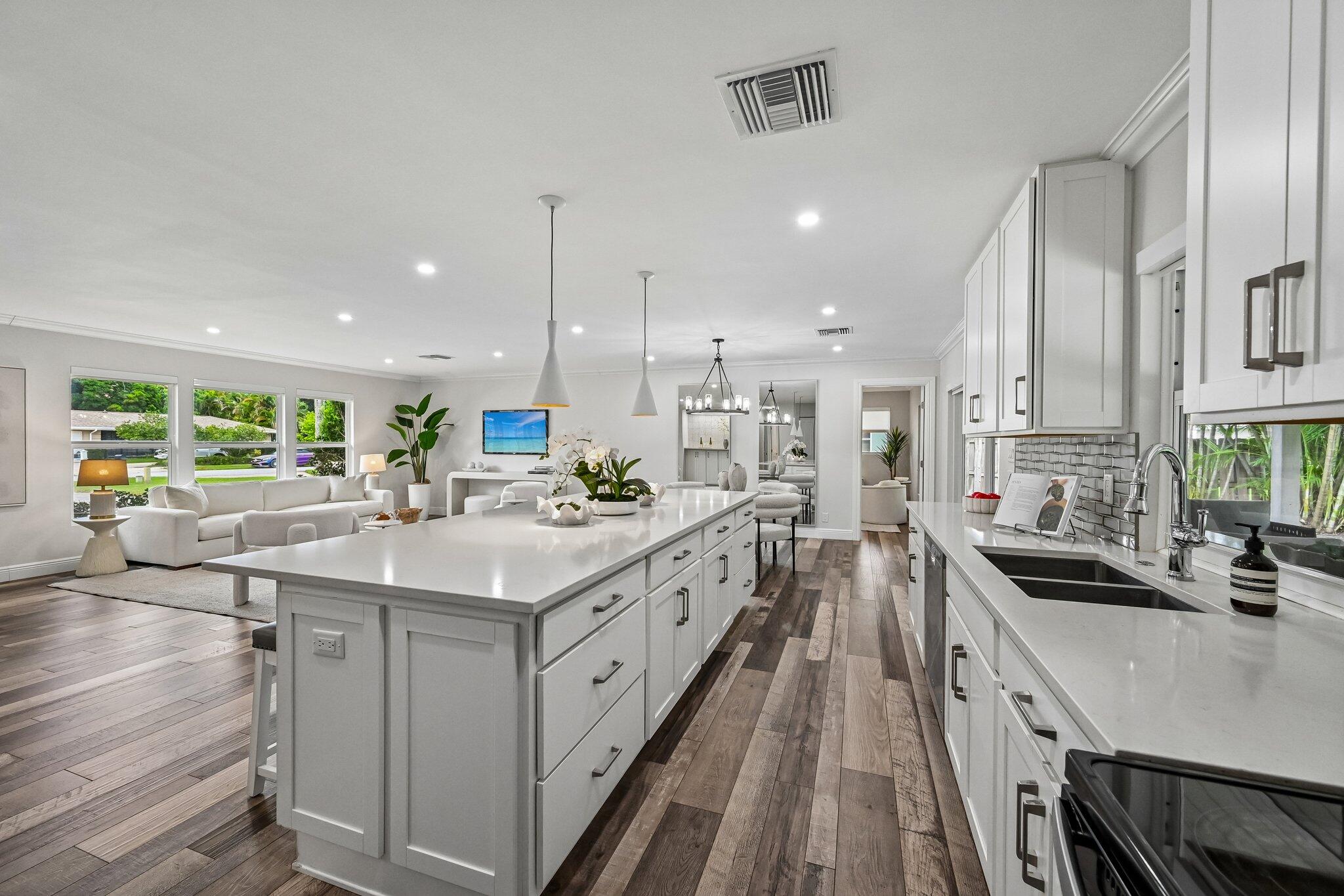 2610 Sun Cove Lane