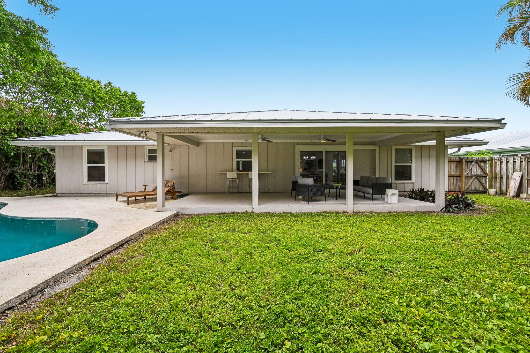 2610 Sun Cove Lane