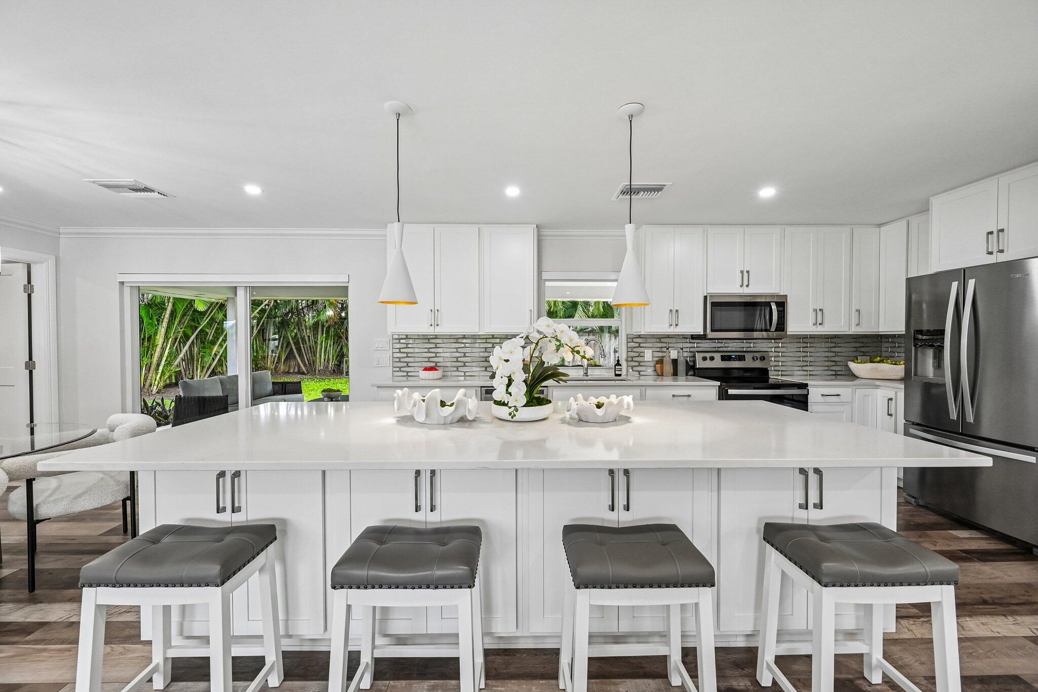 2610 Sun Cove Lane