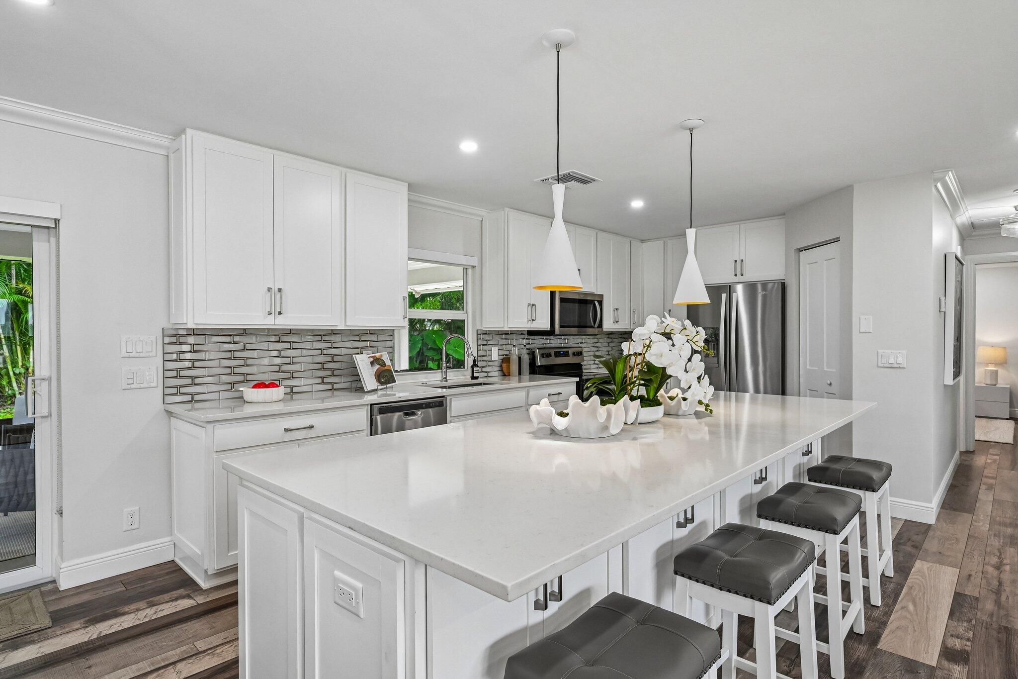 2610 Sun Cove Lane