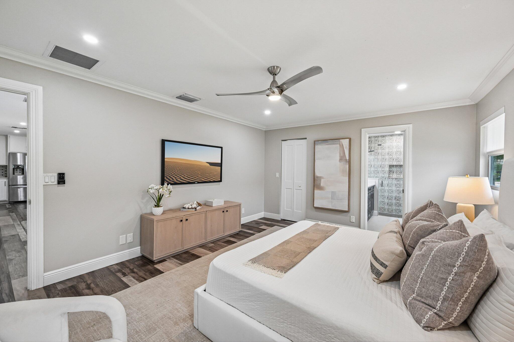 2610 Sun Cove Lane