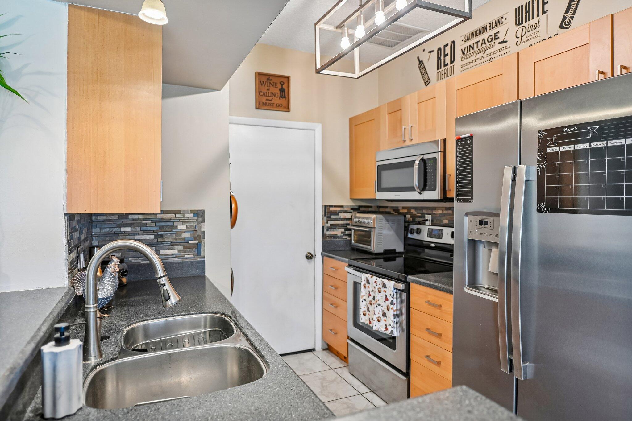 281 SW 95TH Terrace