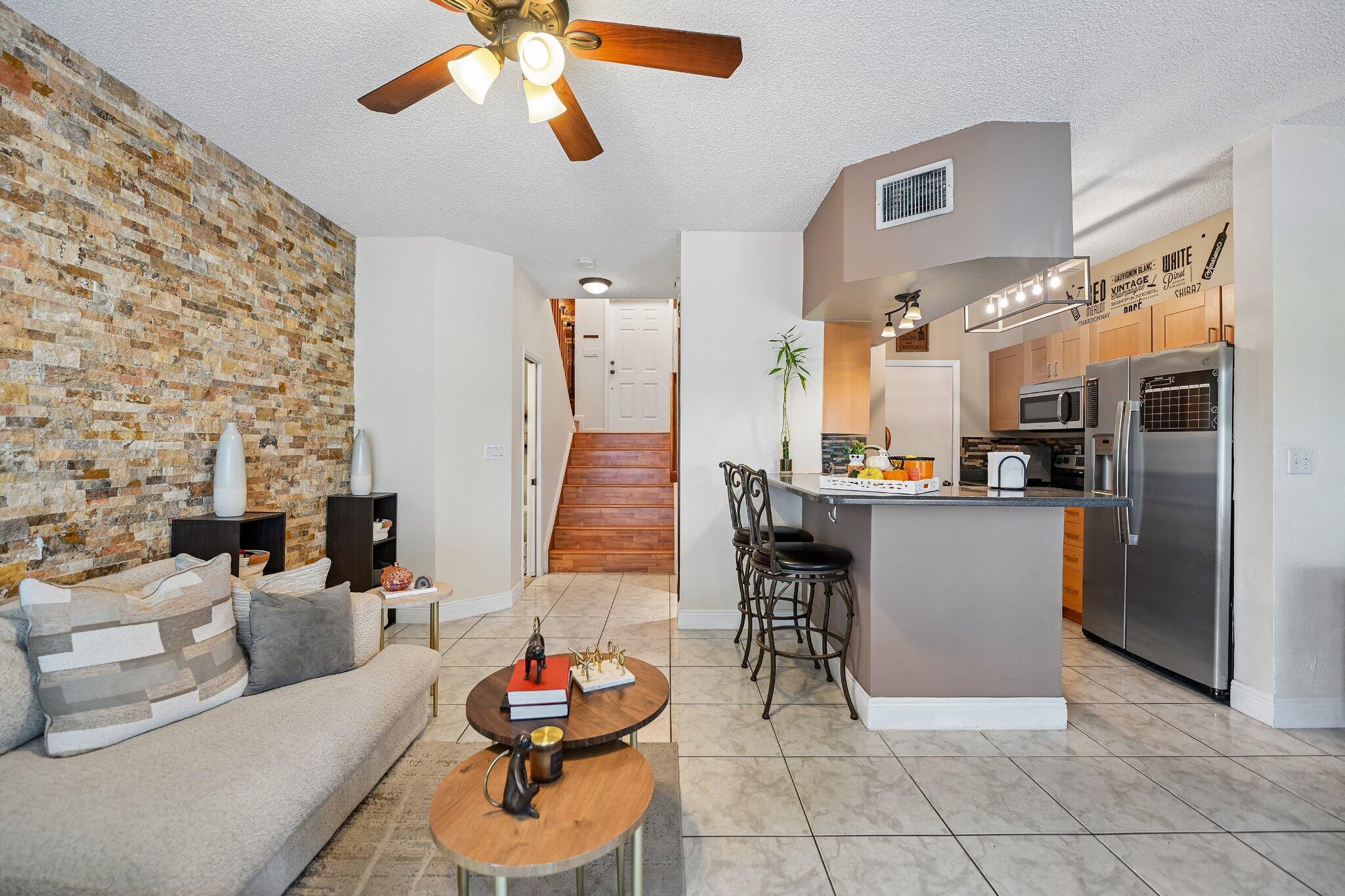 281 SW 95TH Terrace
