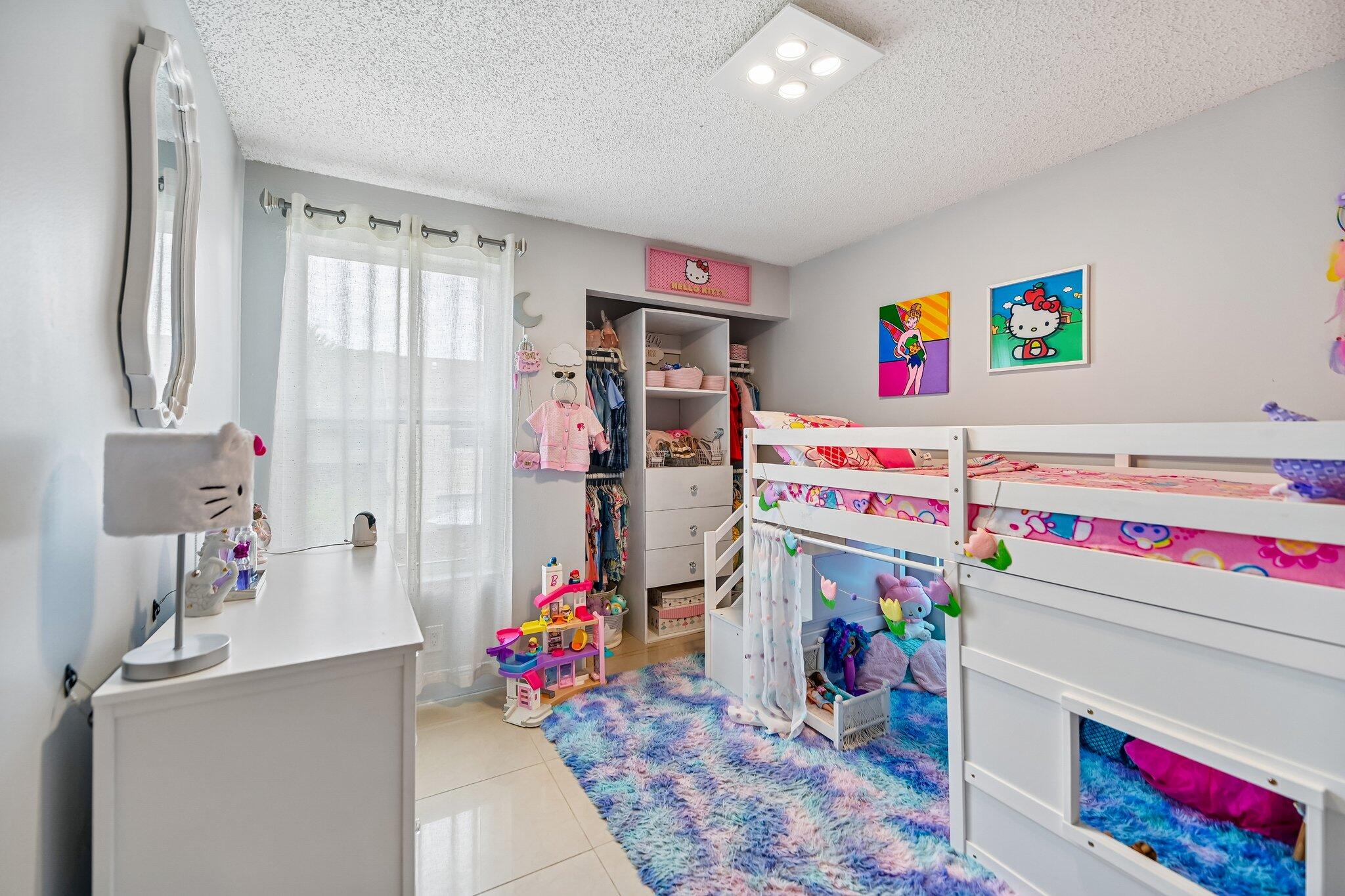 281 SW 95TH Terrace