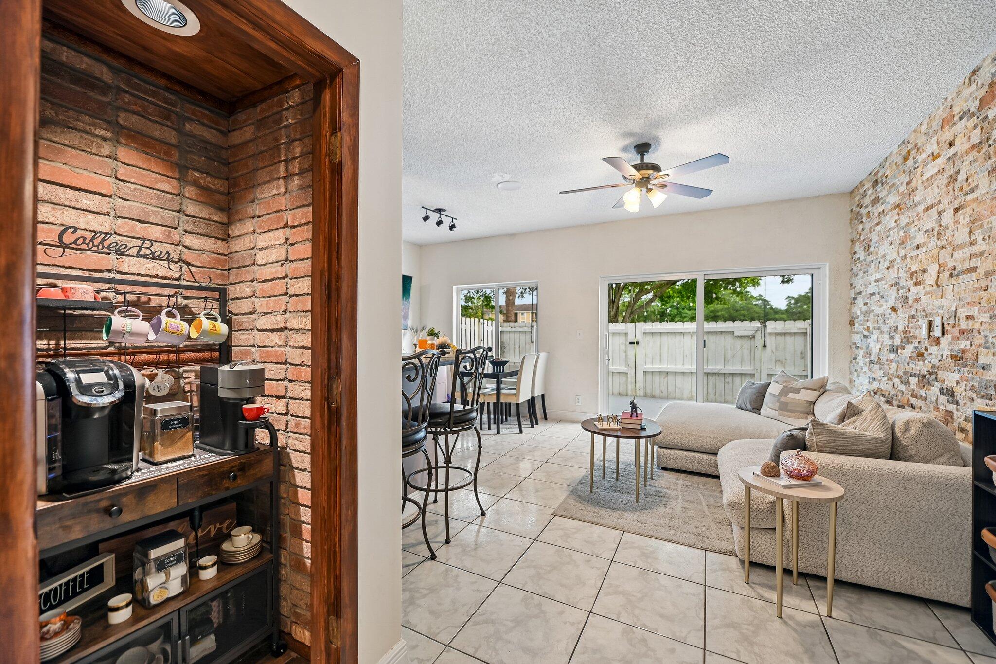 281 SW 95TH Terrace