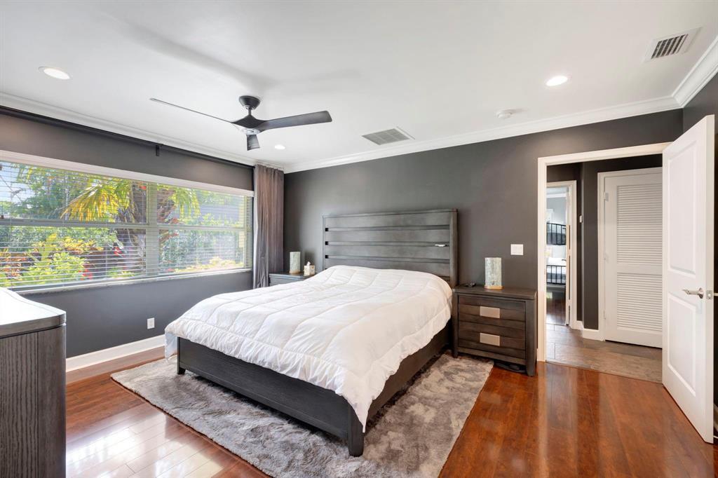 4907 Holly Drive
