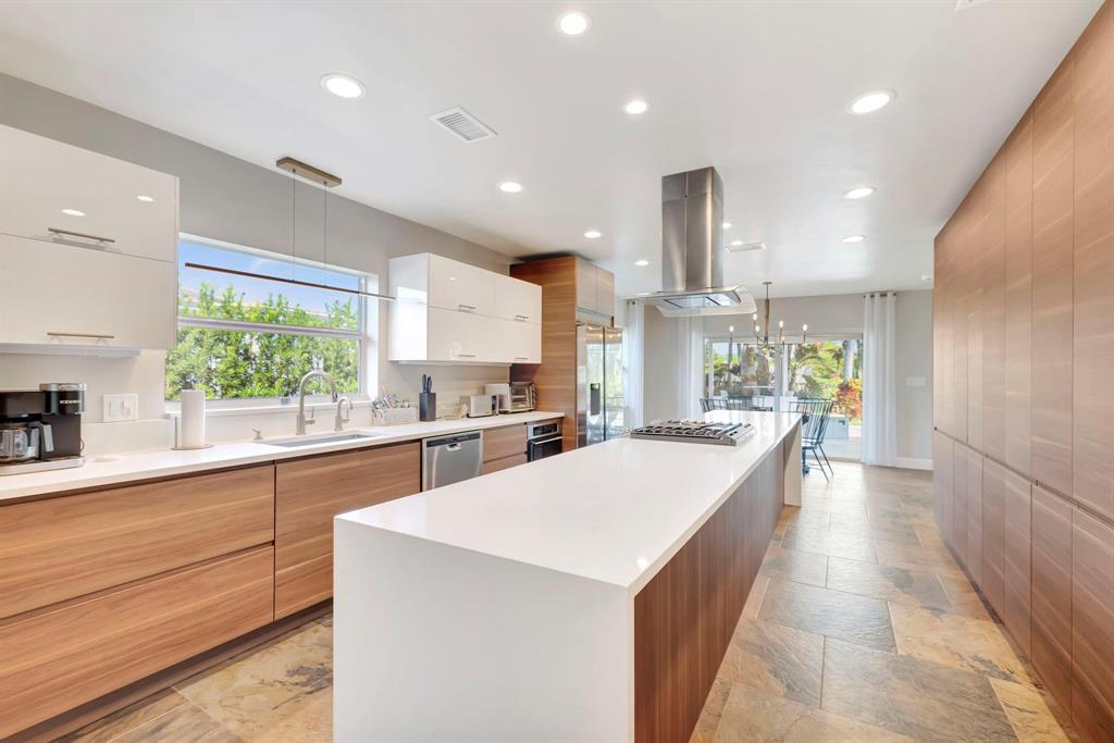 4907 Holly Drive