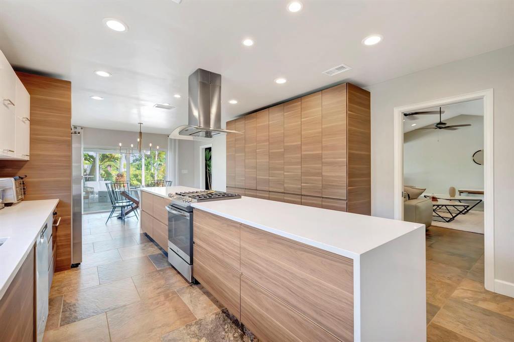 4907 Holly Drive