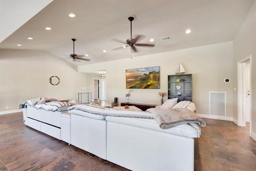 4907 Holly Drive