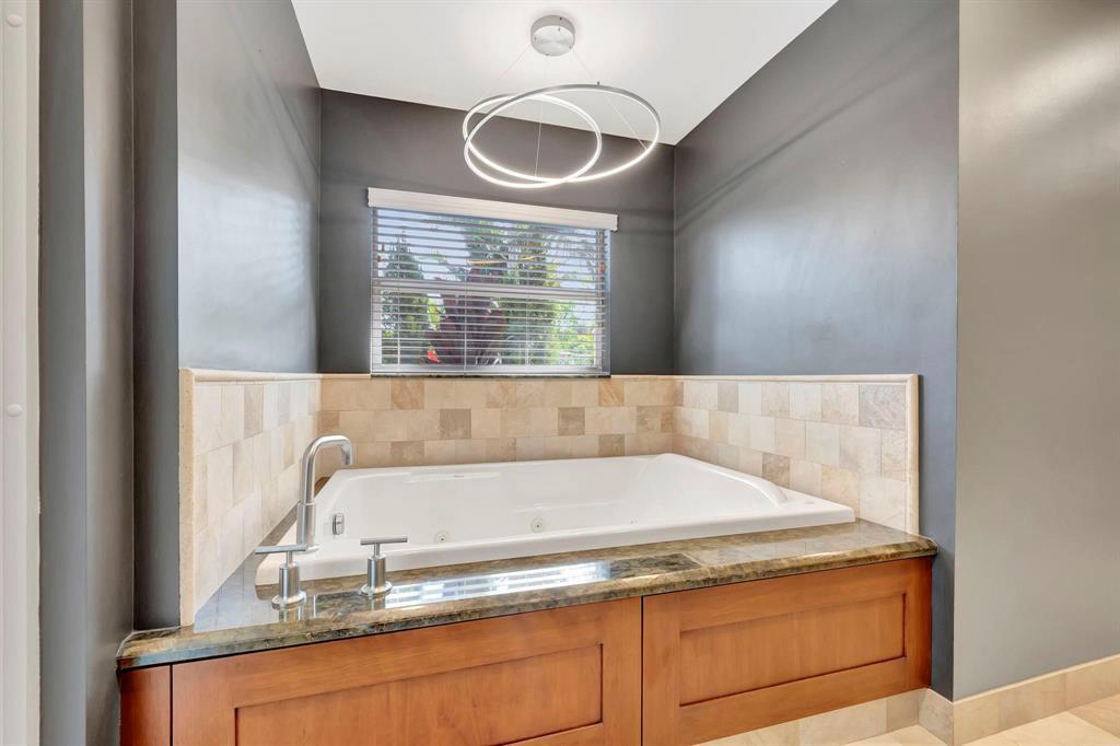 4907 Holly Drive