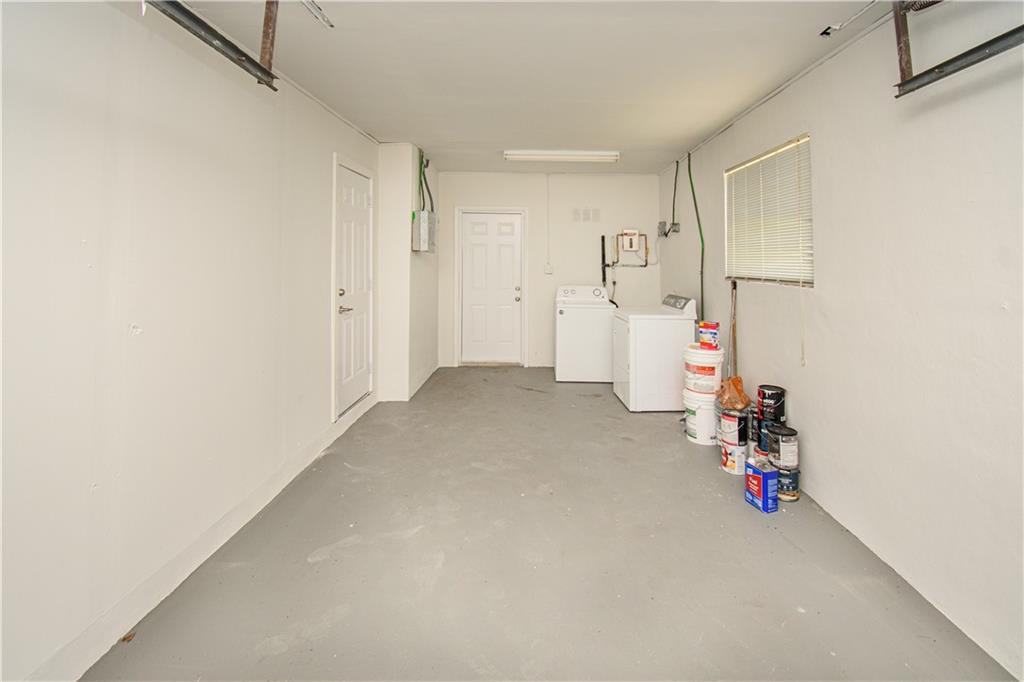 6409 Arbor Dr