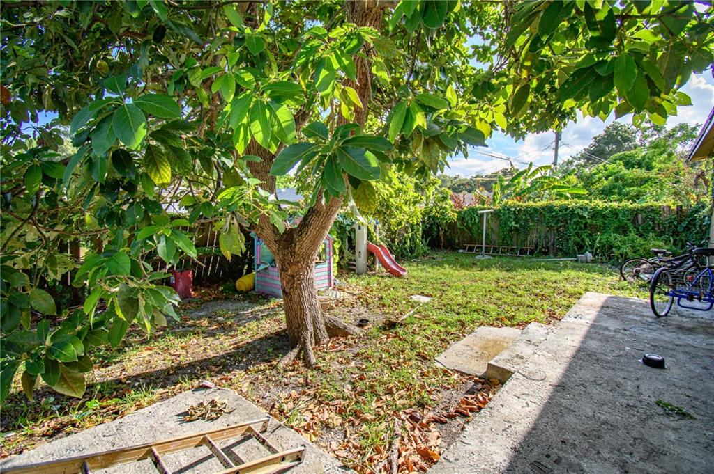 1770 NW 112th Ter