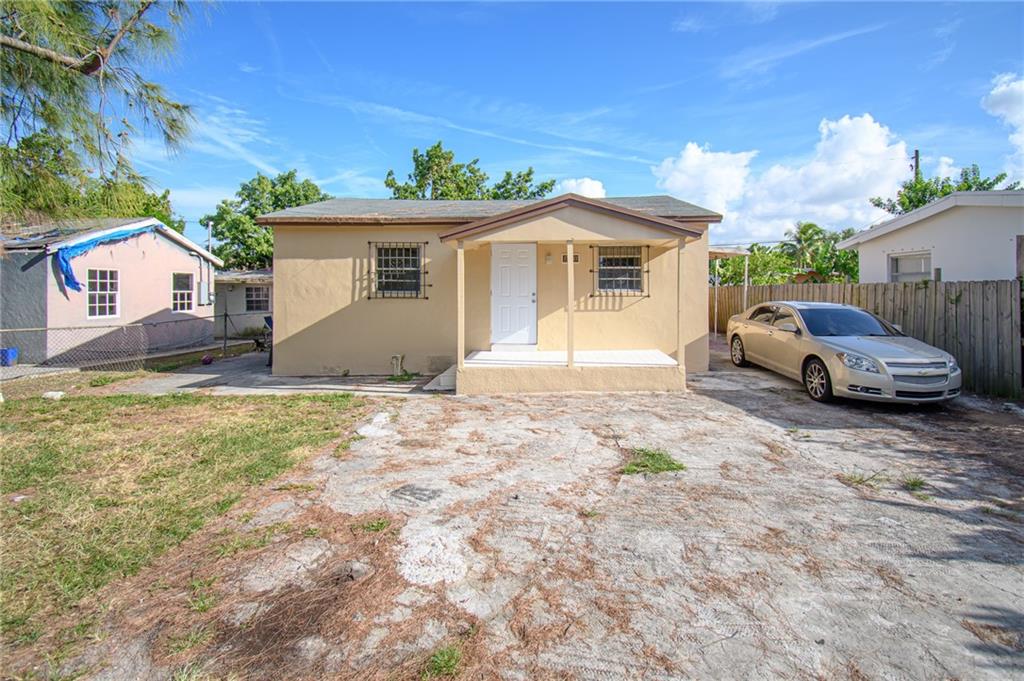 1770 NW 112th Ter