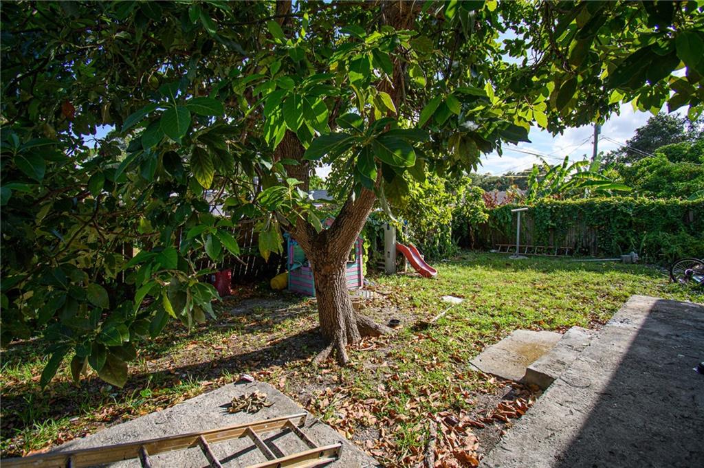 1770 NW 112th Ter