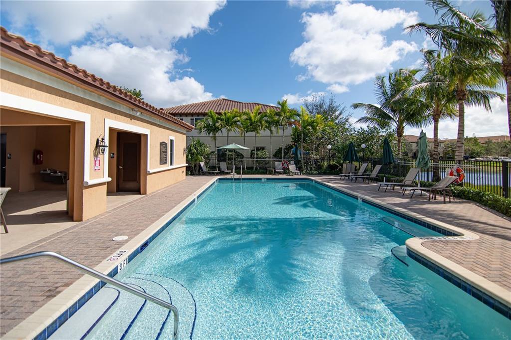 6943 Halton Park Ln Unit: 6943