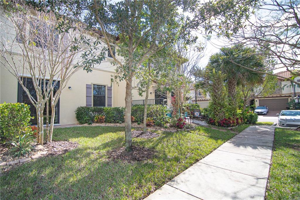 6943 Halton Park Ln Unit: 6943