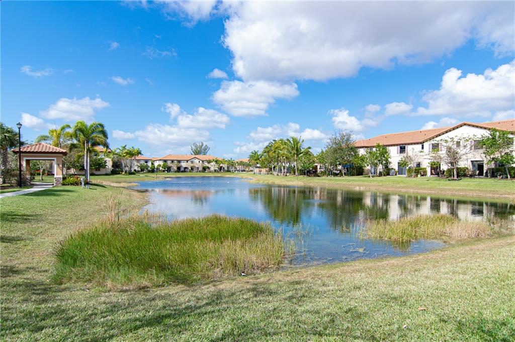 6943 Halton Park Ln Unit: 6943