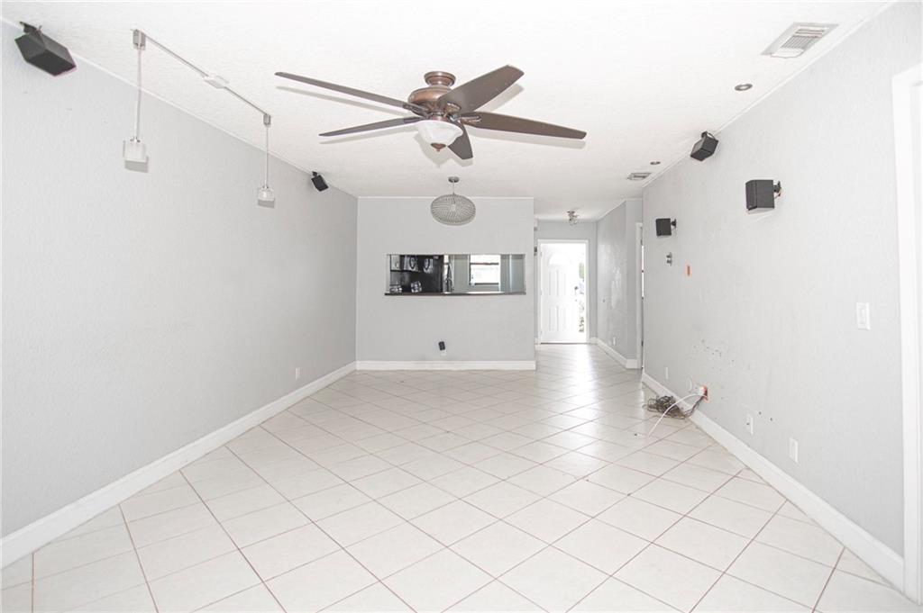 369 NW 36th Ave