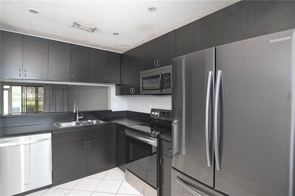 369 NW 36th Ave