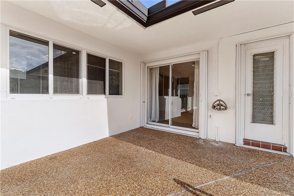 8280 NW 66th Ter
