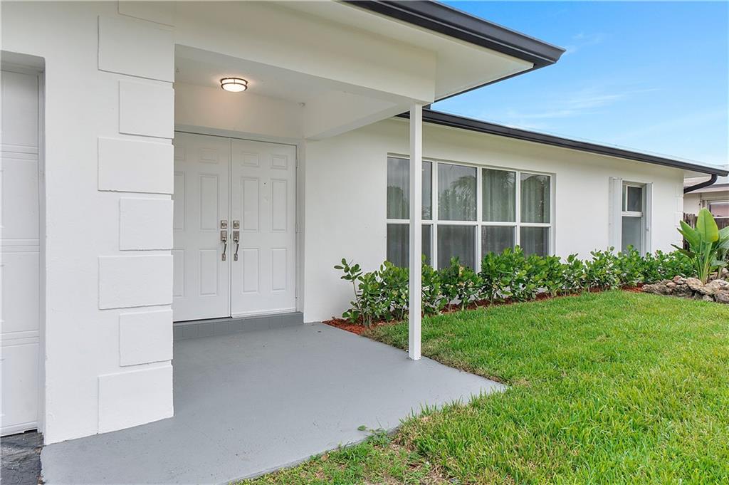 8280 NW 66th Ter