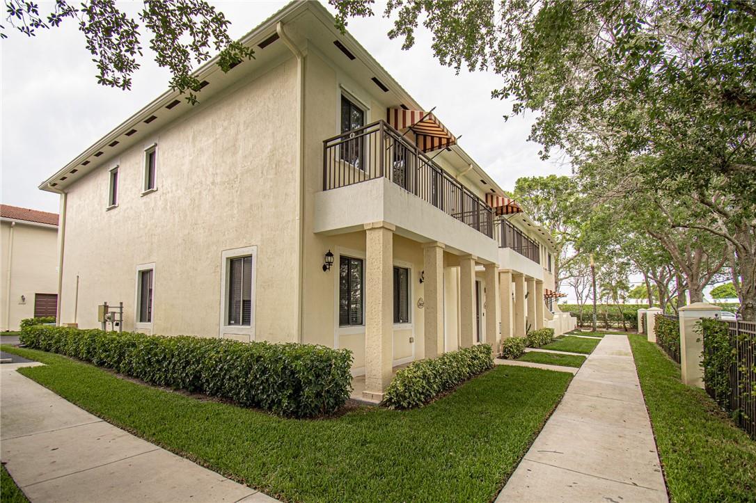 2407 Venetian Way