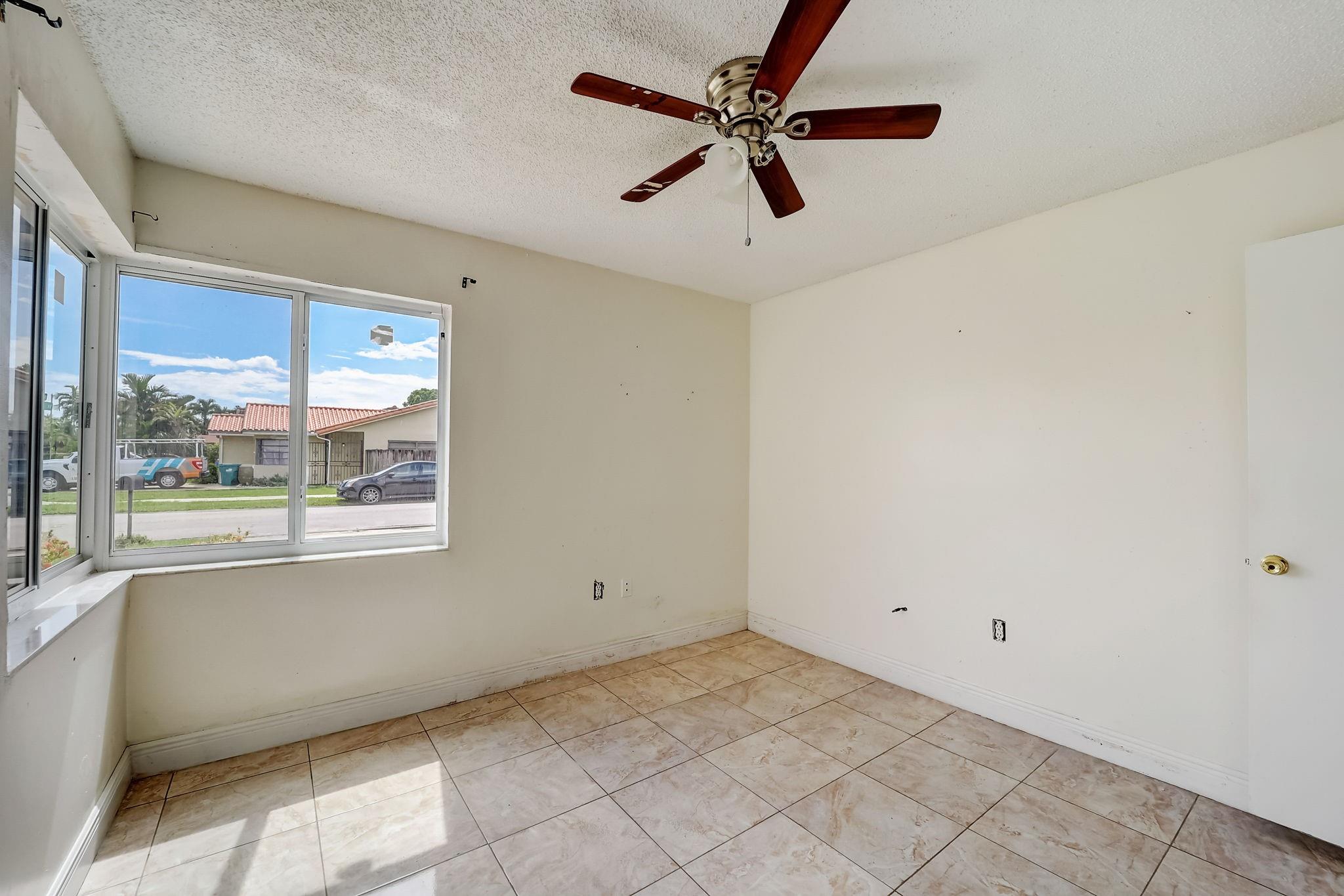 2134 SW 138th Ave