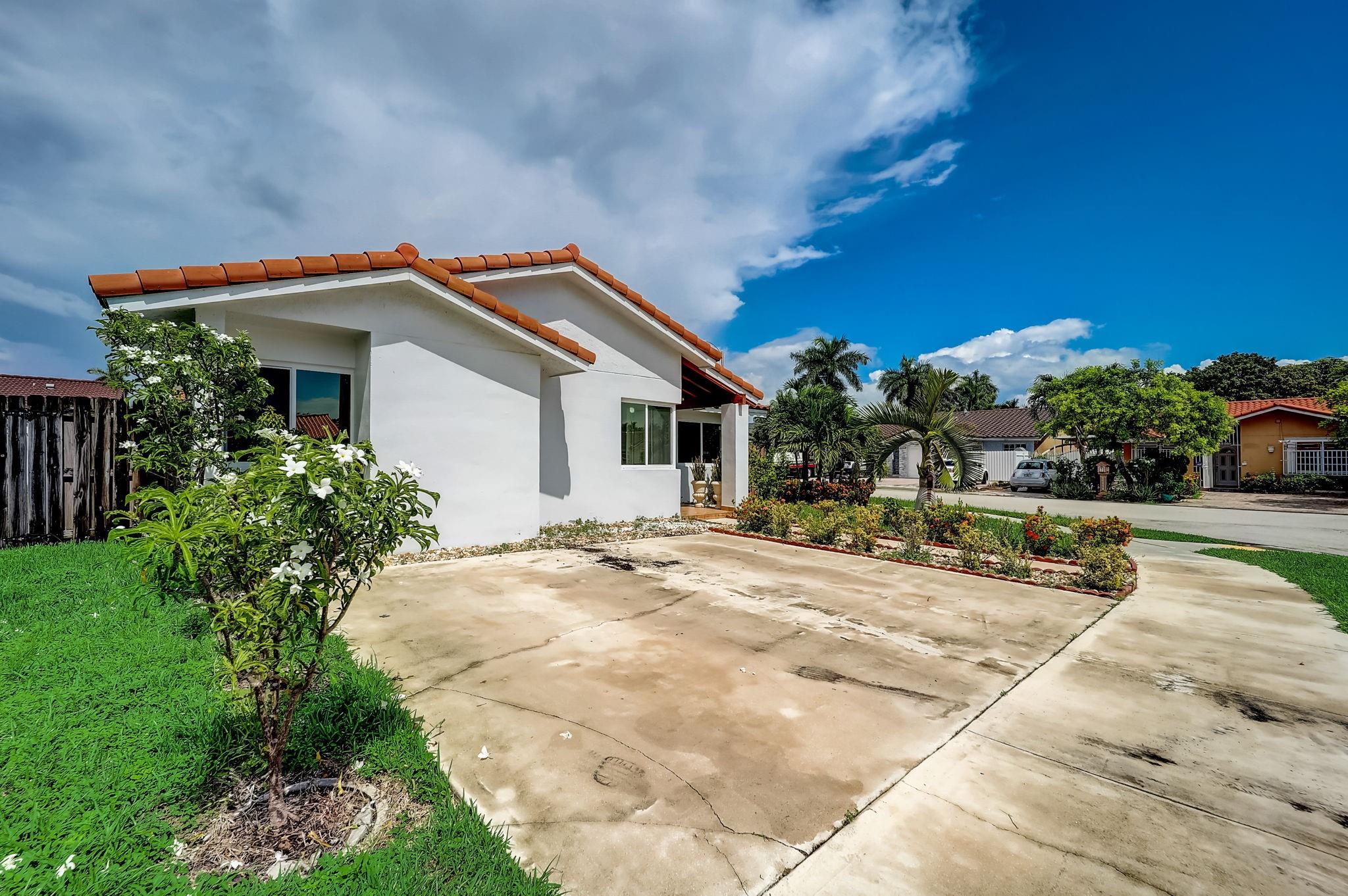2134 SW 138th Ave