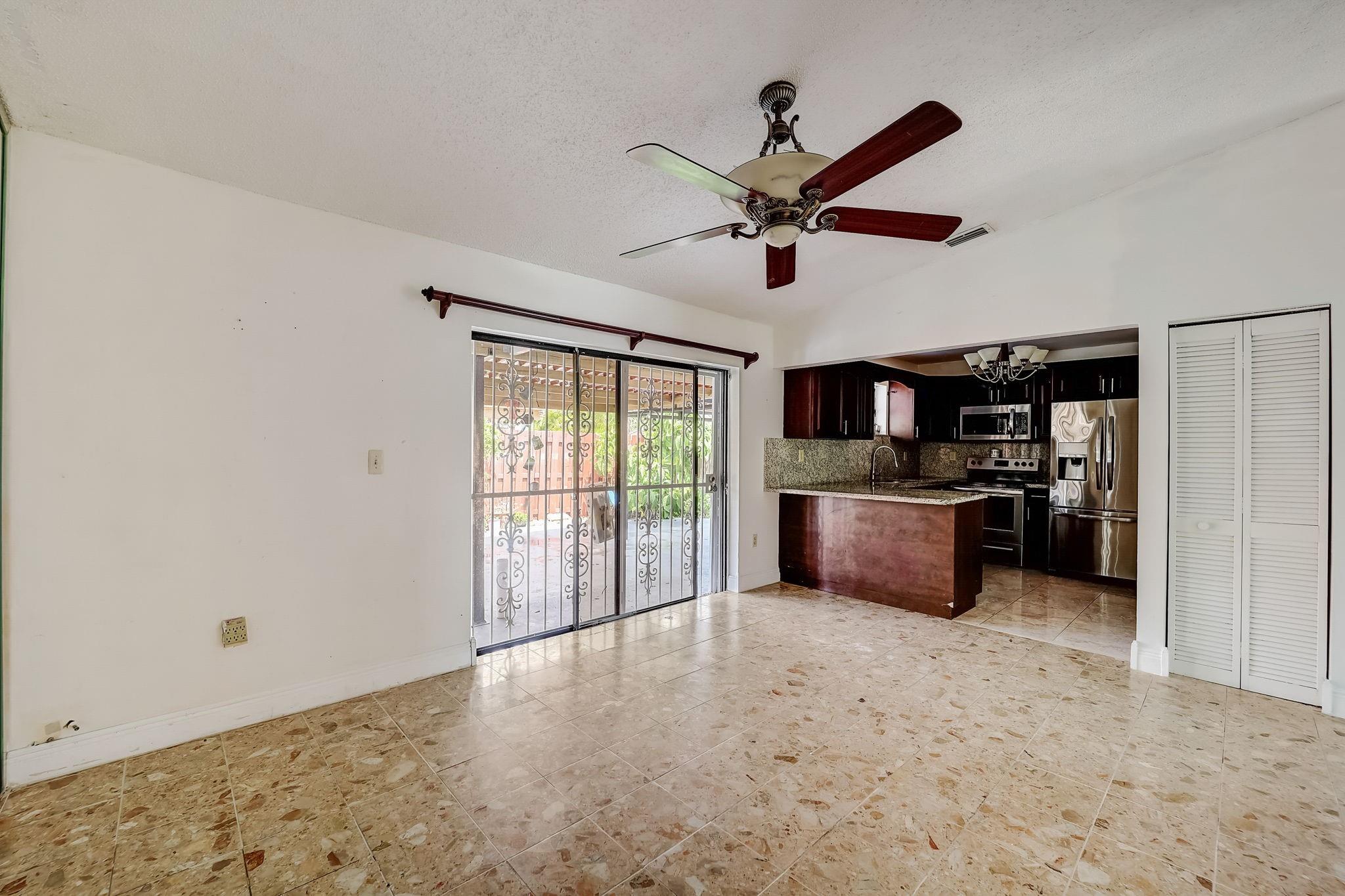 2134 SW 138th Ave
