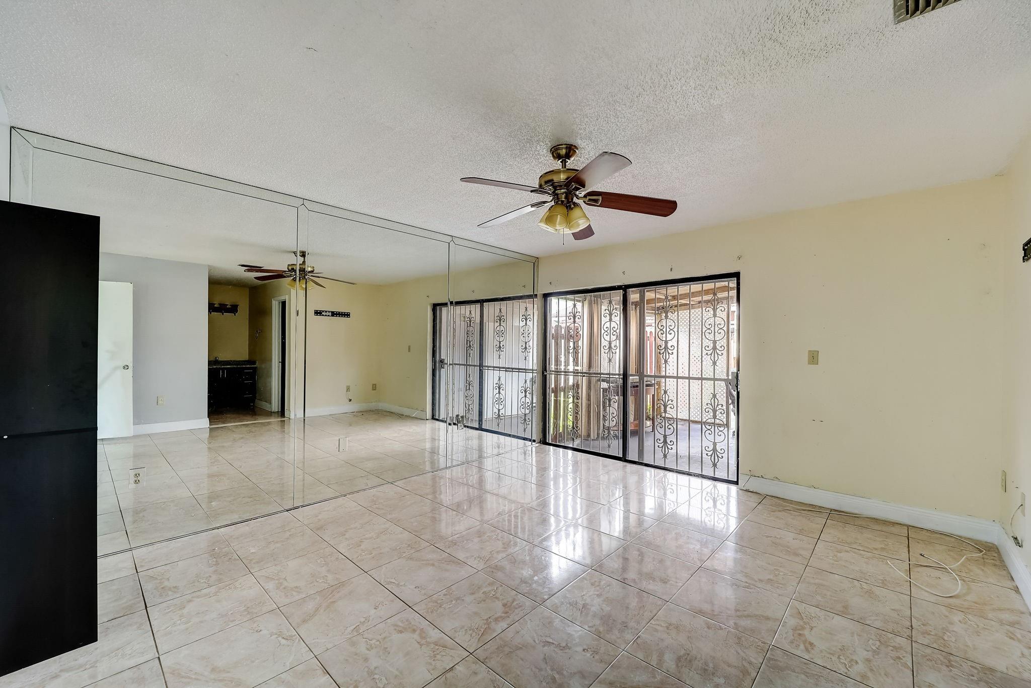 2134 SW 138th Ave