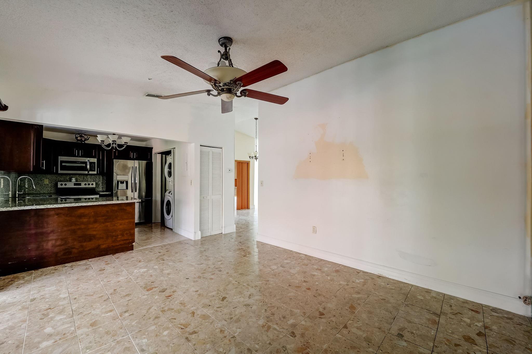 2134 SW 138th Ave