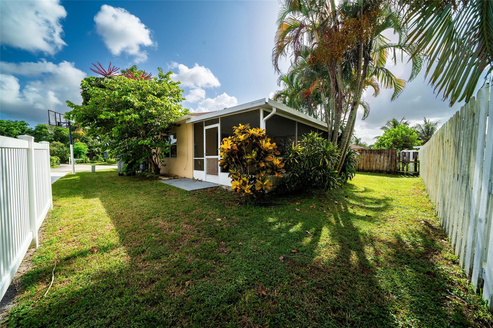 10100 Boynton Place Cir