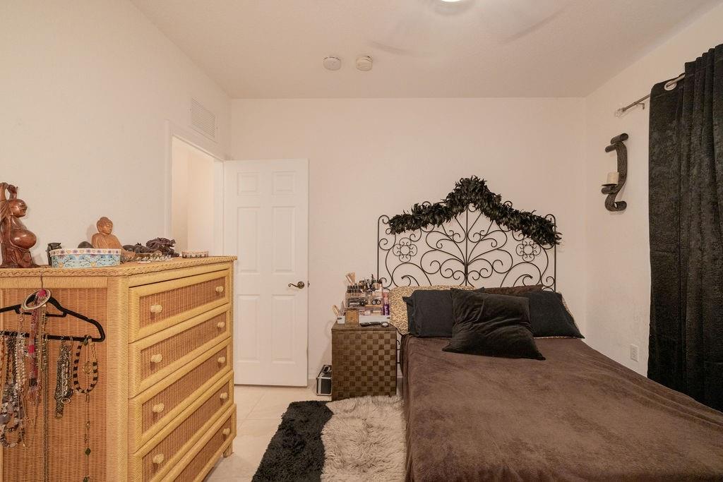 2416 SE 21st St Unit: 2416