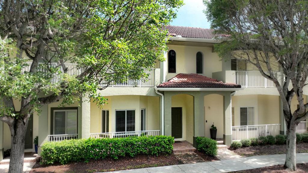 2416 SE 21st St Unit: 2416